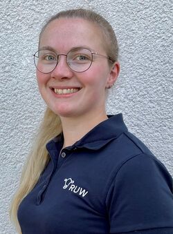 Anna Buer